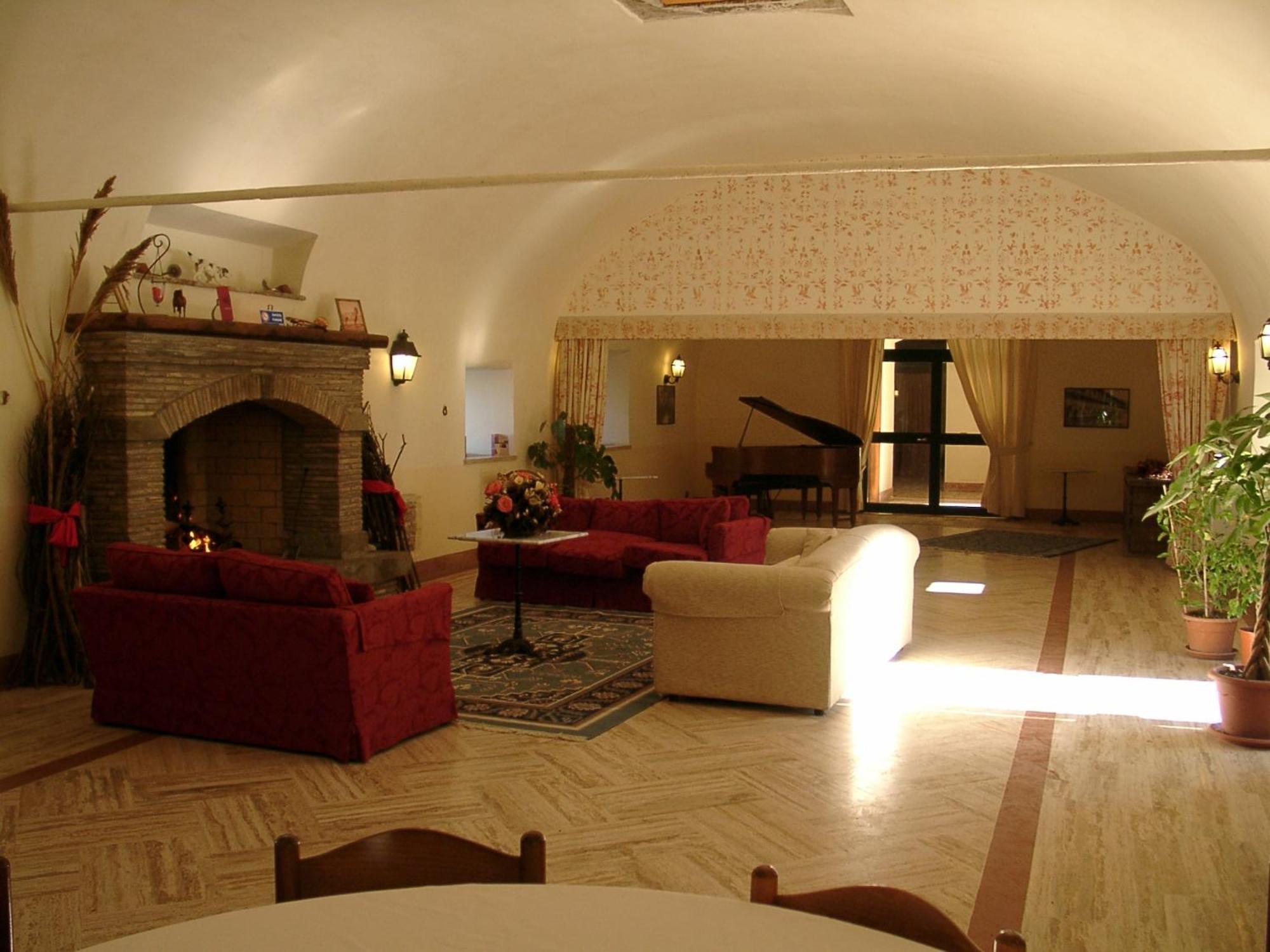 Agriturismo Pantano Borghese Monte Compatri Luaran gambar