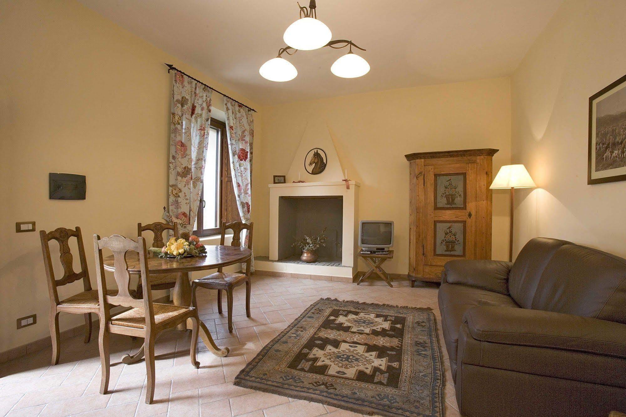 Agriturismo Pantano Borghese Monte Compatri Luaran gambar